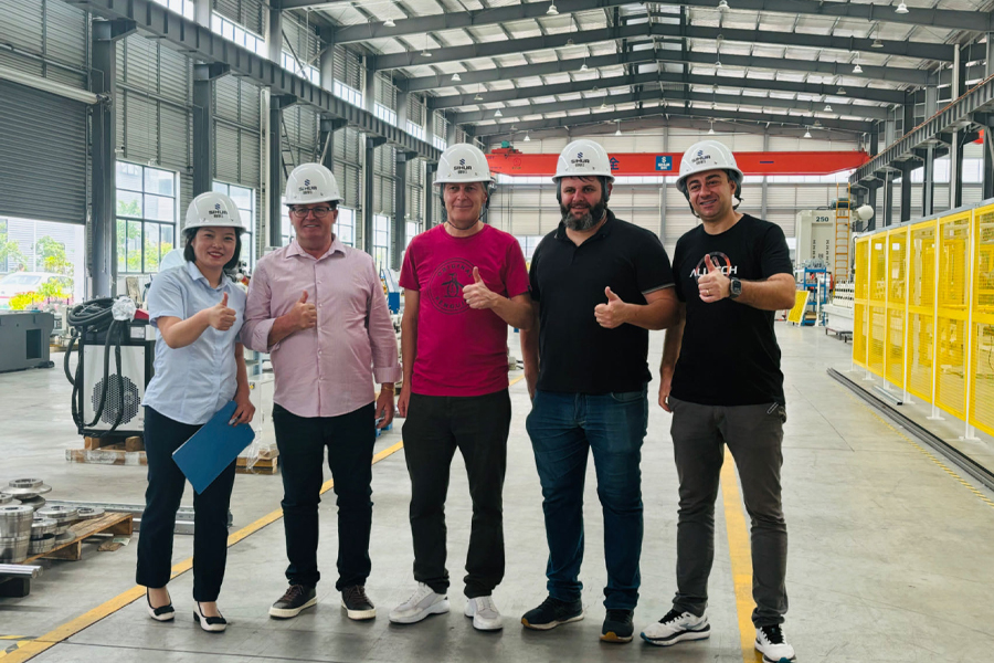 Pada tanggal 31 Mei 2024, klien Brazil berkunjung