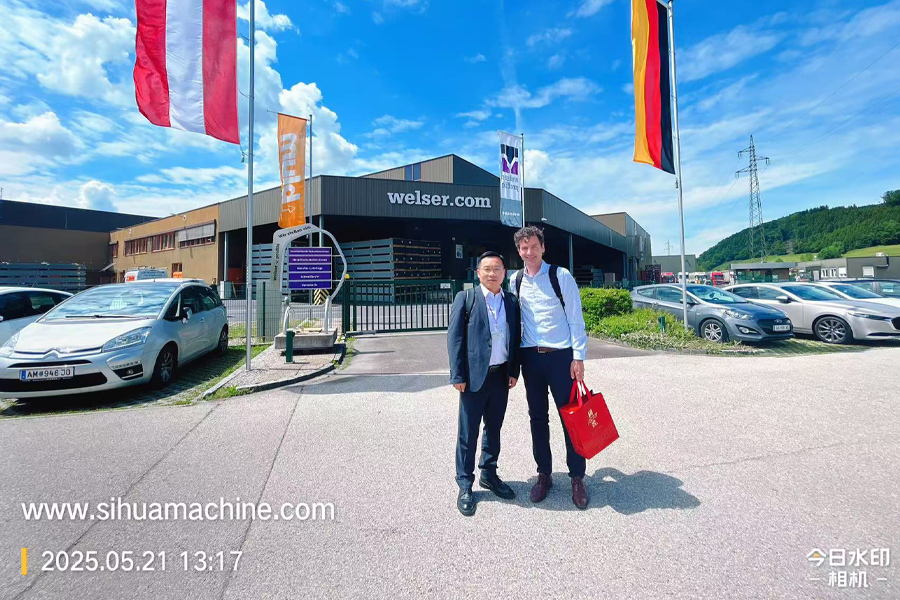 21 Mei 2025 Dr. Bernd Koberl dan Joky Jin