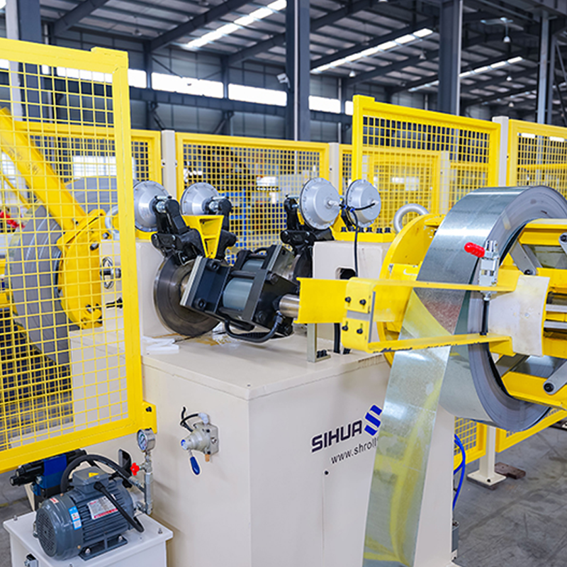 Stud dan lacak perubahan otomatis lebar tinggi ketebalan mesin roll forming dengan sistem pengepakan otomatis